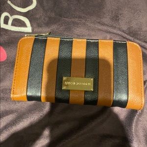 Steve Madden wallet